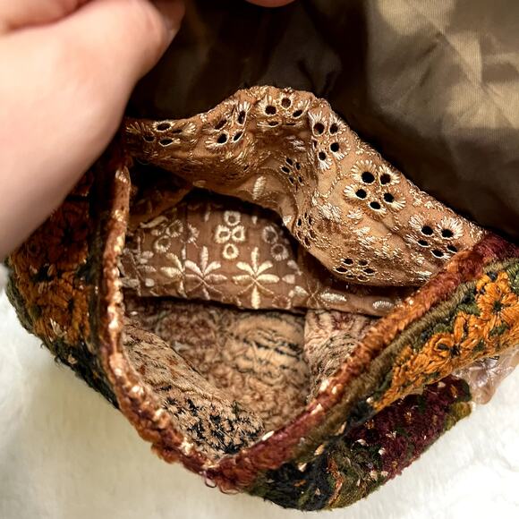 Vintage Bohemian Floral Embroidered Shoulder Bag - Picture 3 of 8